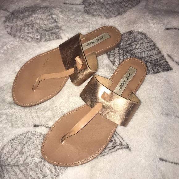 Gold Steve Madden sandals - Picture 3 of 3